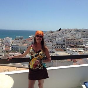 Meet your Posher, Sharron